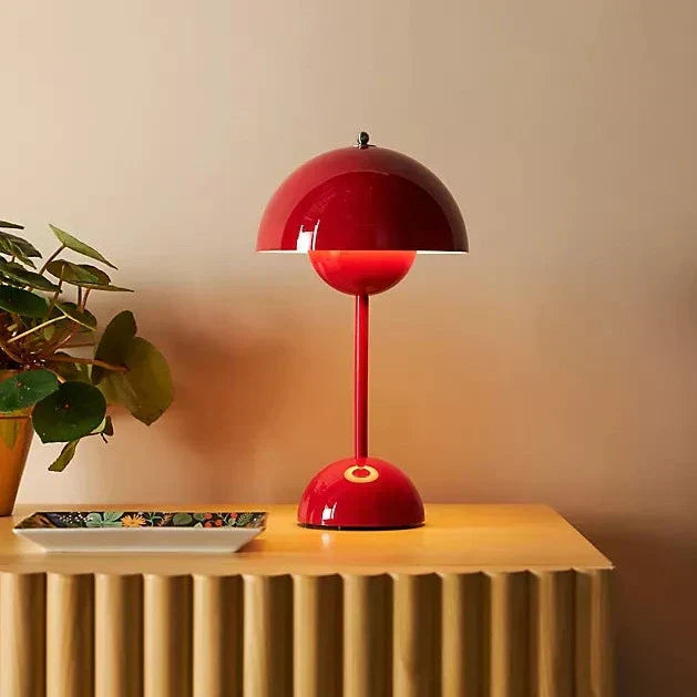 Retro Mushroom Table Lamp with Warm LED Glow