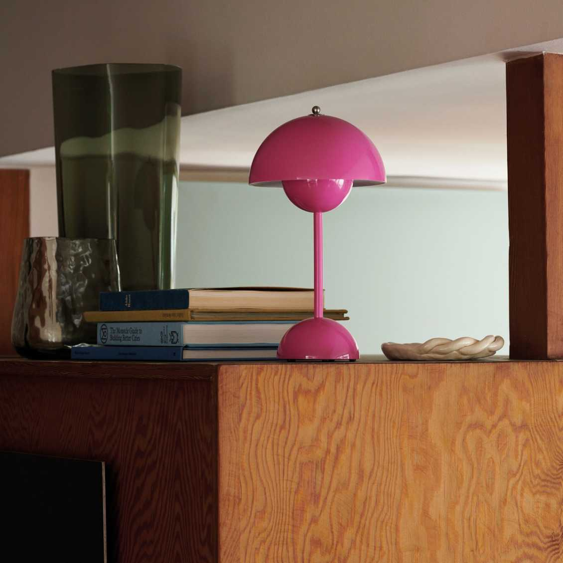 Retro Mushroom Table Lamp with Warm LED Glow