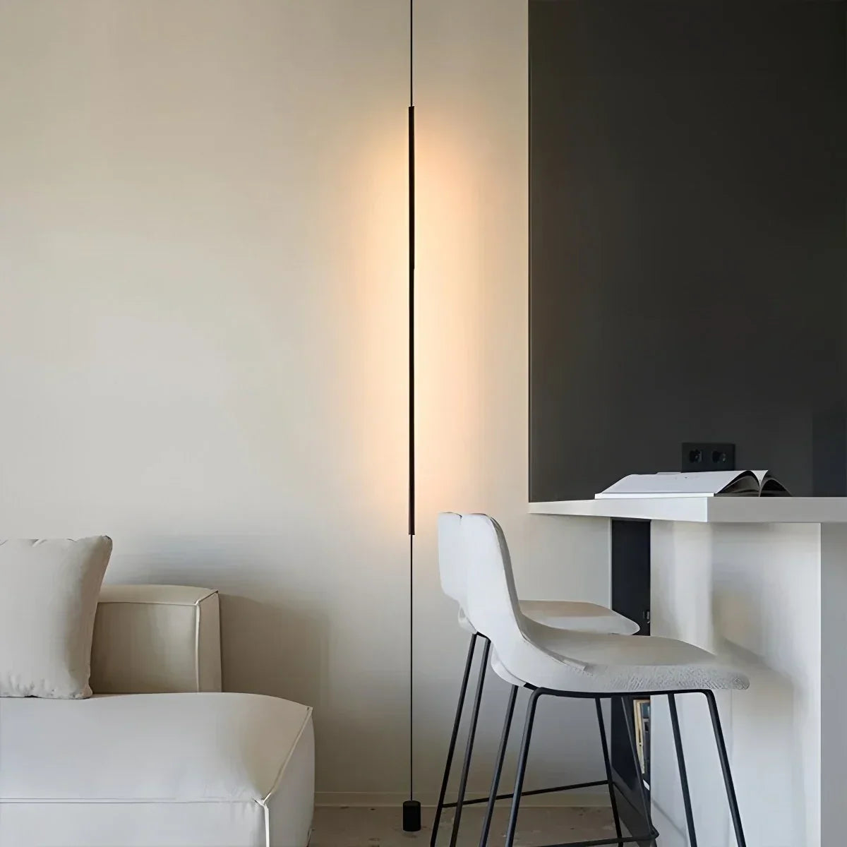 Vertical Line Floor-to-Ceiling LED Lamp