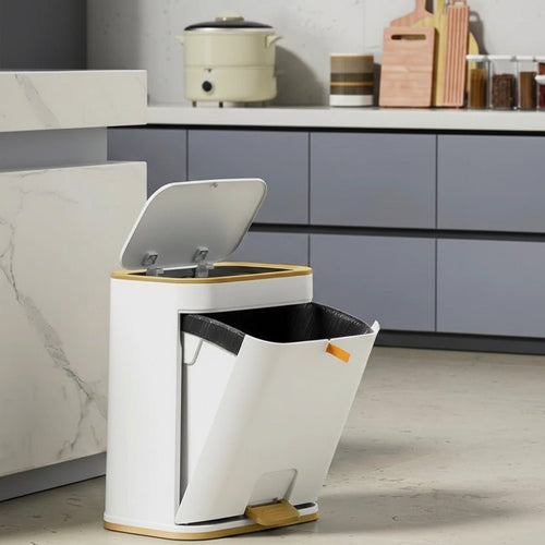 Bathroom Waste Bin with Smart Lid and Compact Design