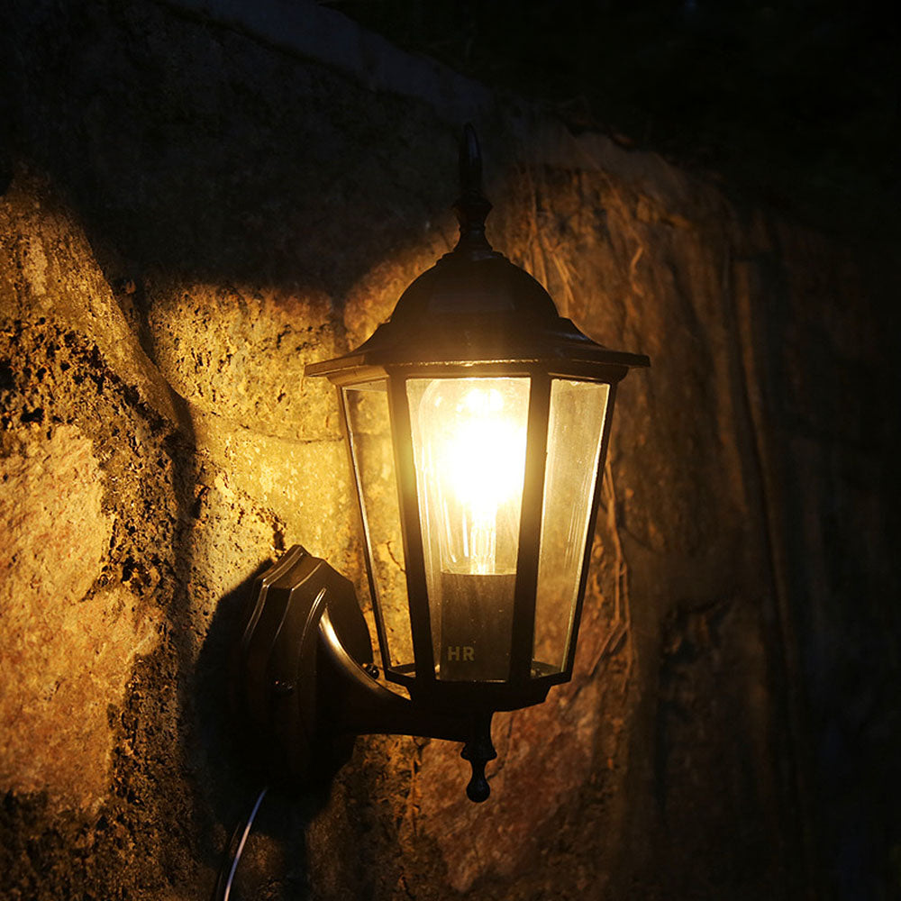 Classic Wall Lantern Light with Clear Glass Panels