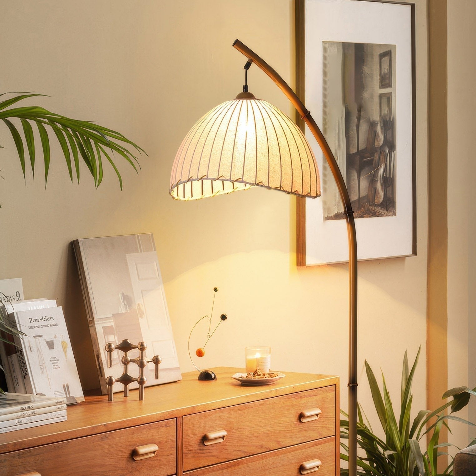 Curved Floor Lamp with Linen Shade Design