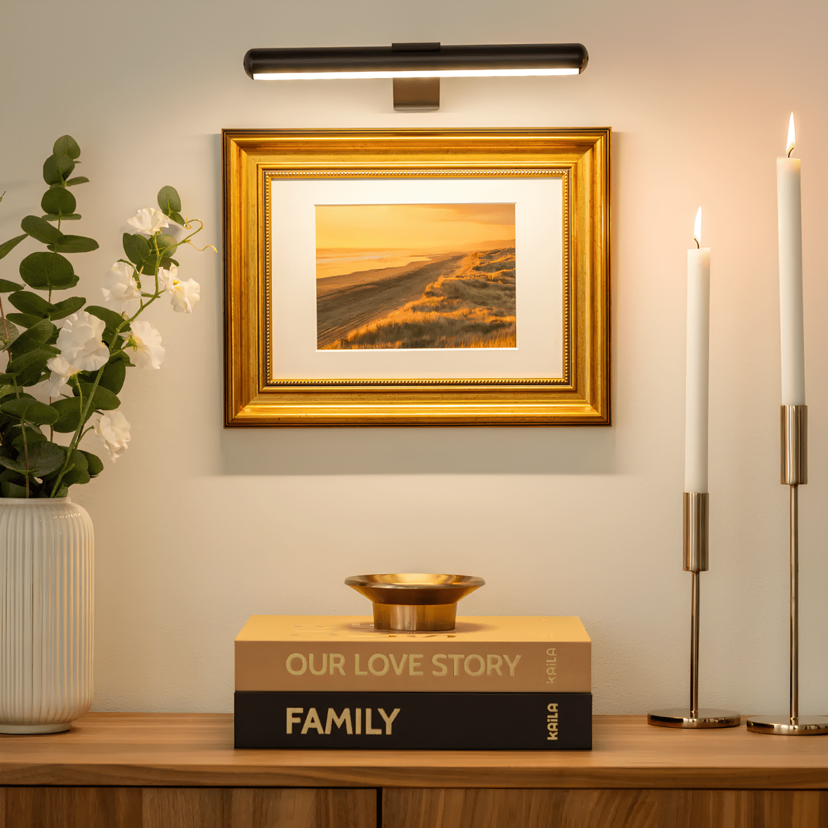 Gold LED Wall Lamp with Slim Picture Design