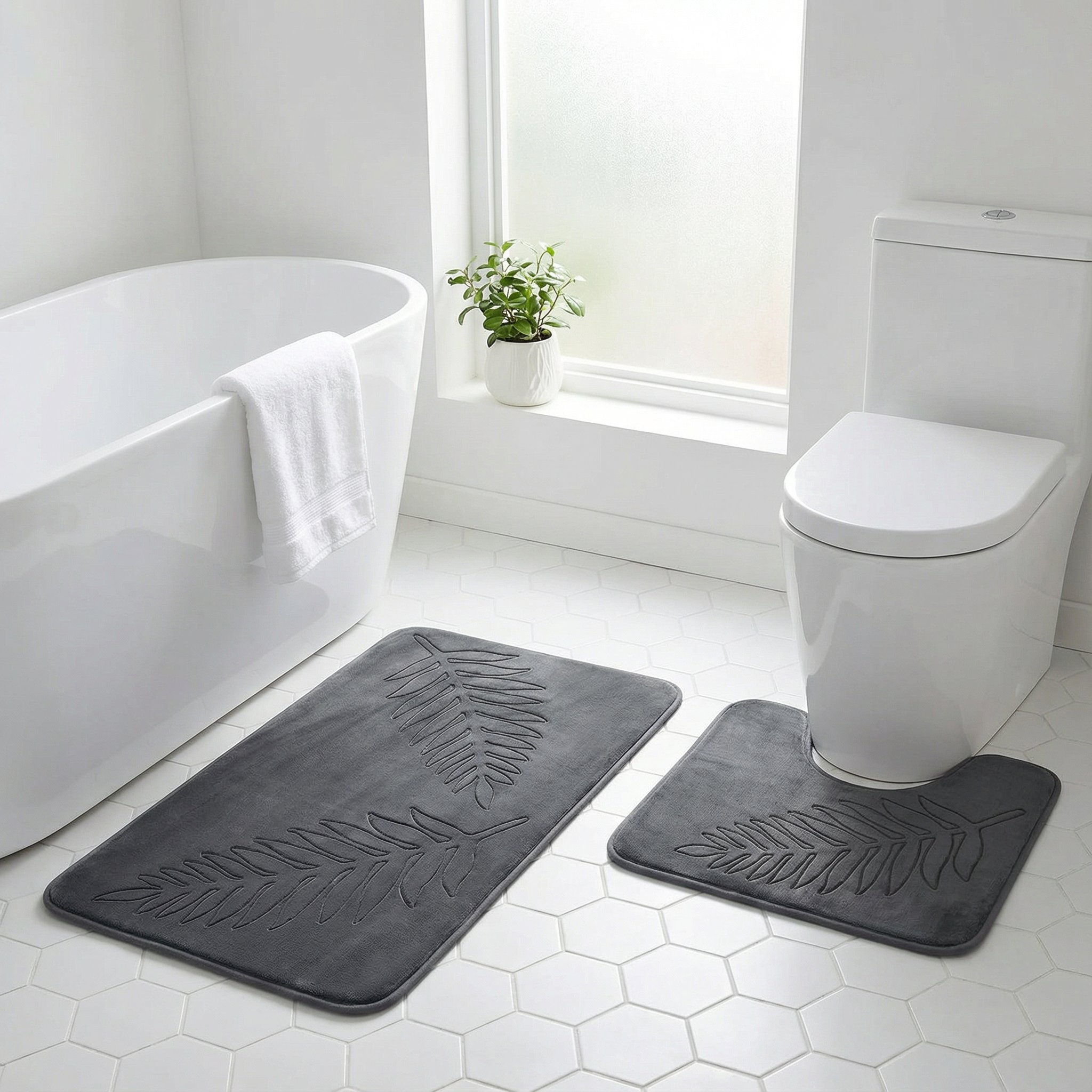 Leaf Design Bath Mat Set for Soft Comfort and Non-Slip Safety