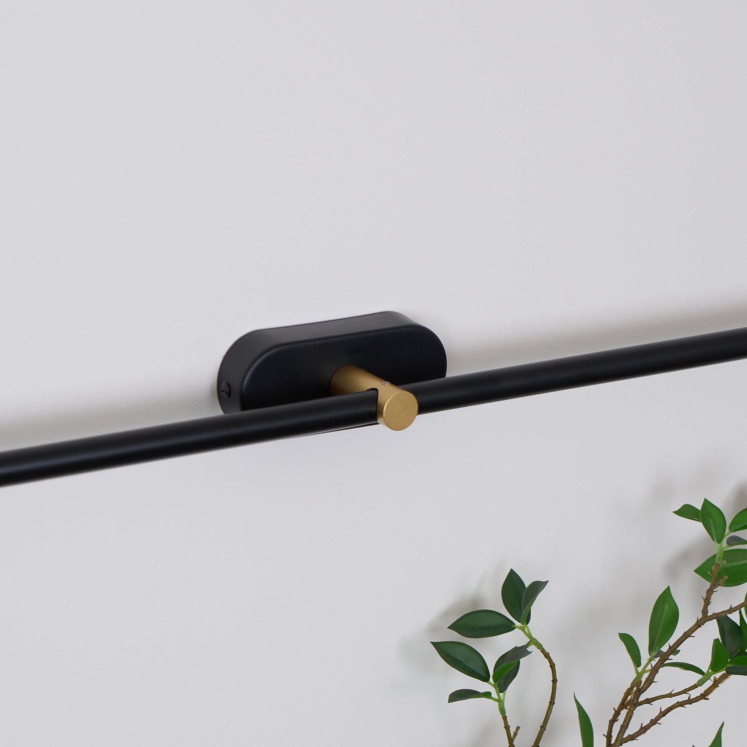 Linear LED Wall Light with Minimalist Design