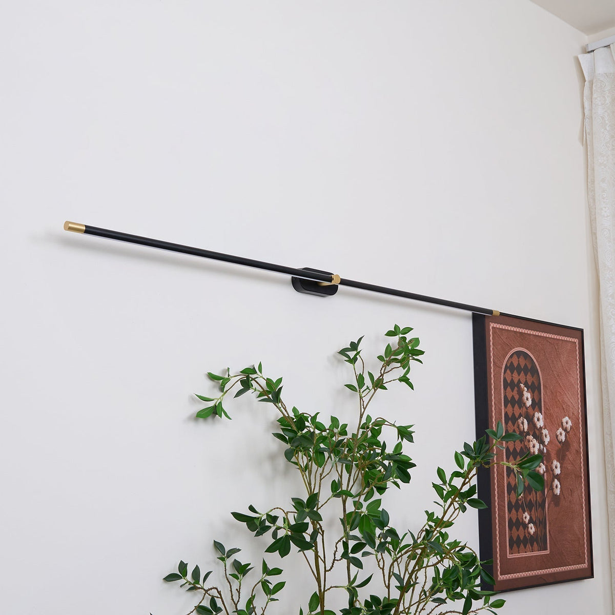 Linear LED Wall Light with Minimalist Design
