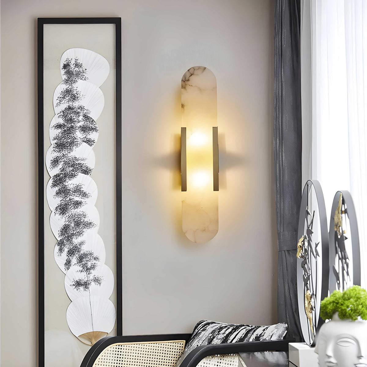 Modern Marble Wall Light with Vertical Design