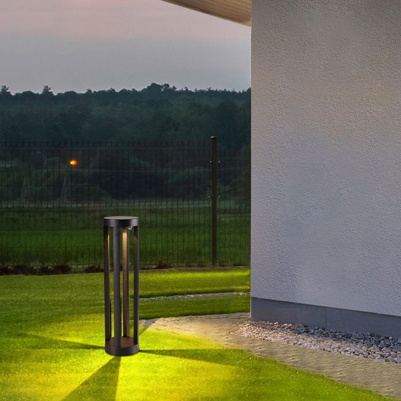 Modern Solar Exterior Light with Cylindrical Design