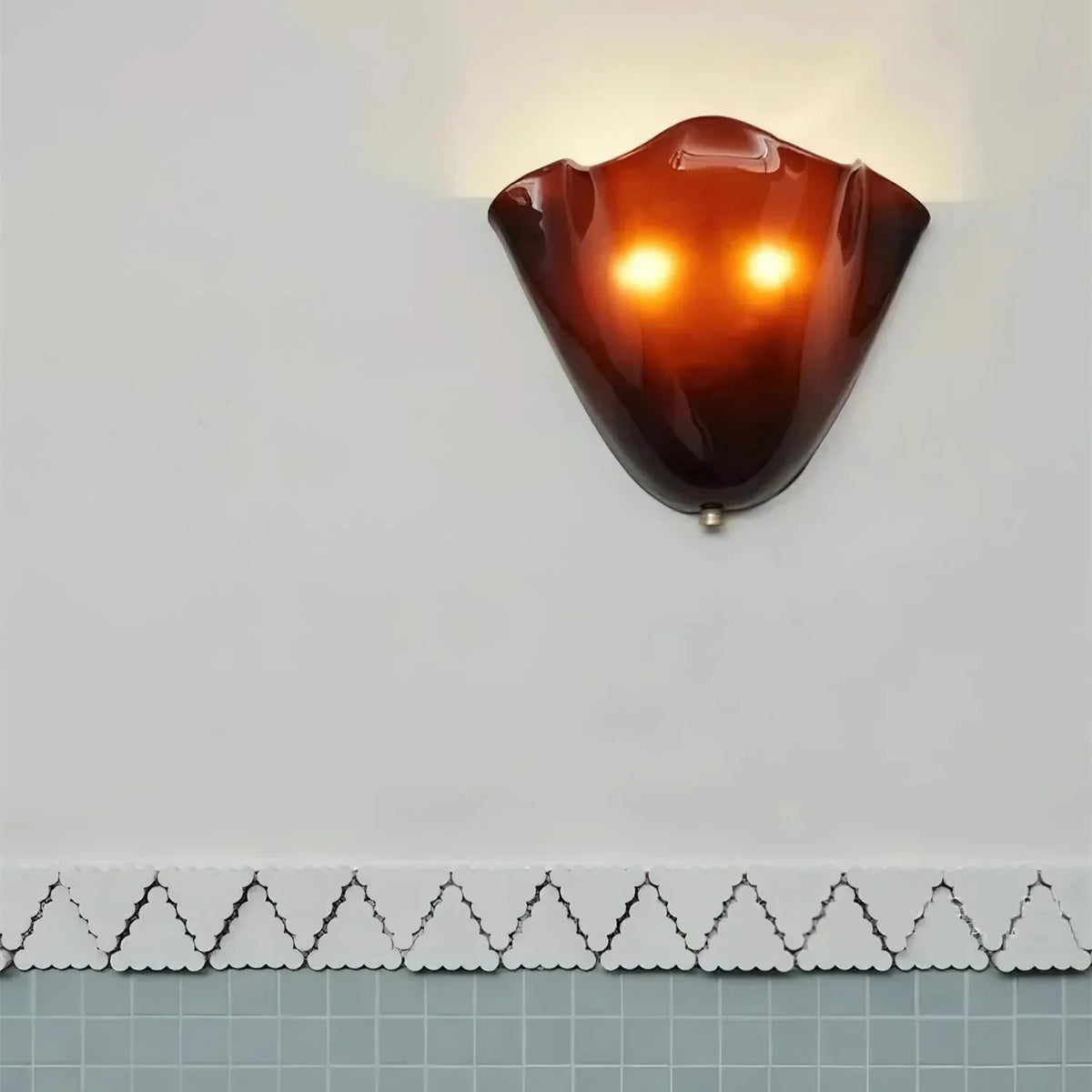 Retro Glass Wall Light with Shell Shade Design