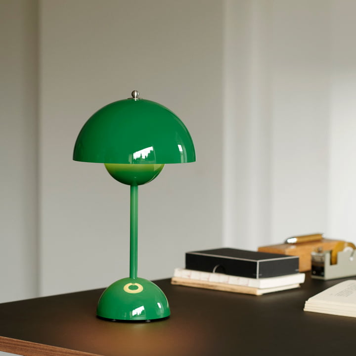 Retro Mushroom Table Lamp with Warm LED Glow