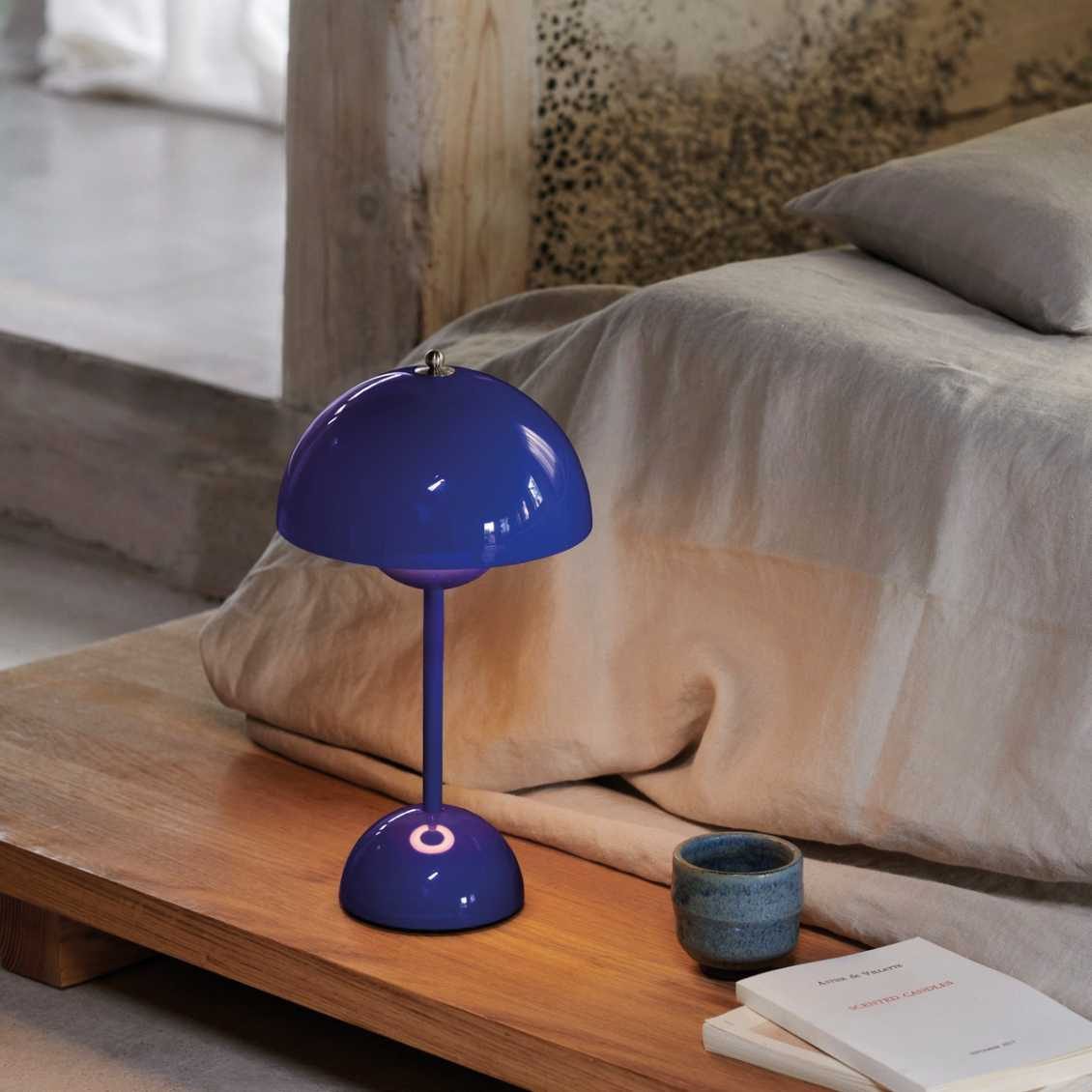 Retro Mushroom Table Lamp with Warm LED Glow