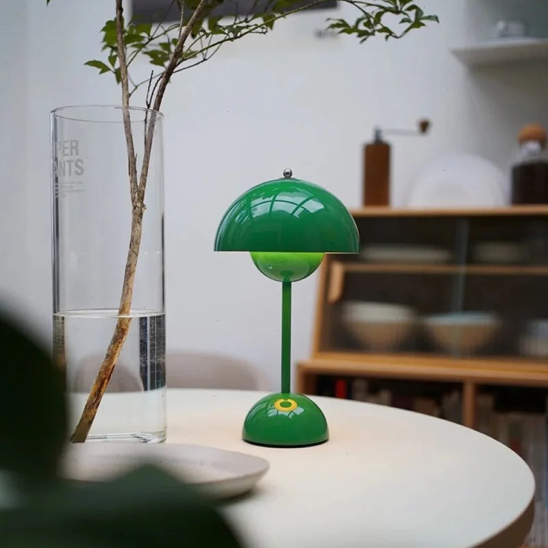 Retro Mushroom Table Lamp with Warm LED Glow