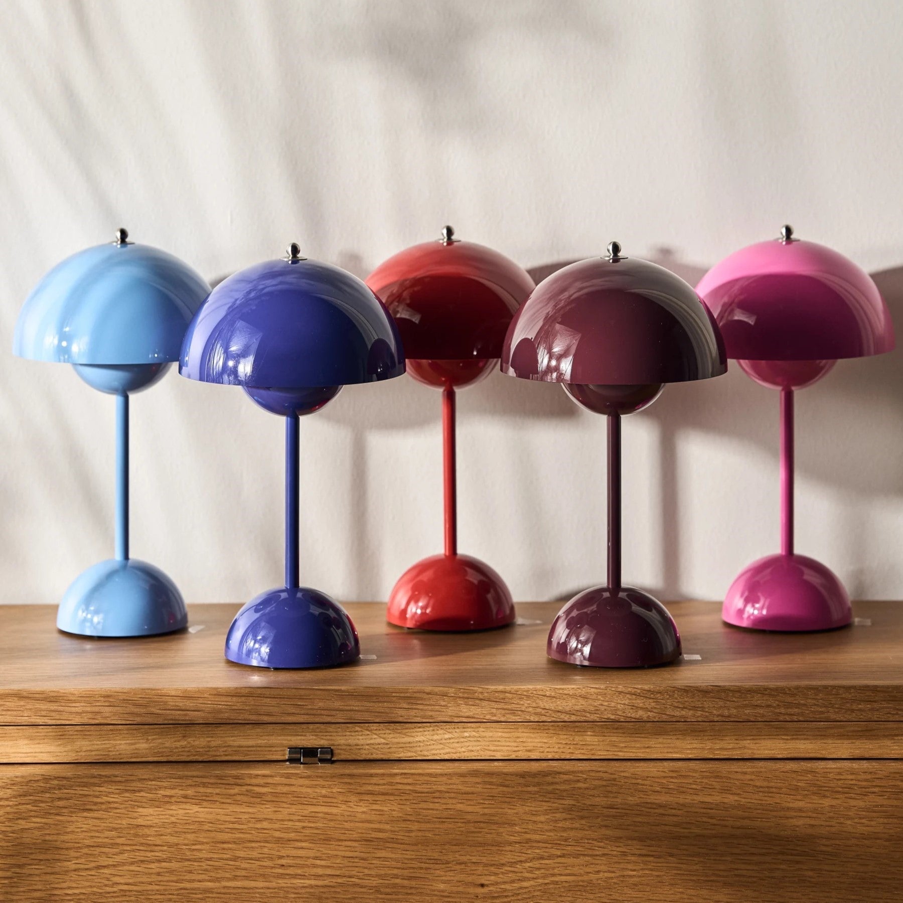 Retro Mushroom Table Lamp with Warm LED Glow